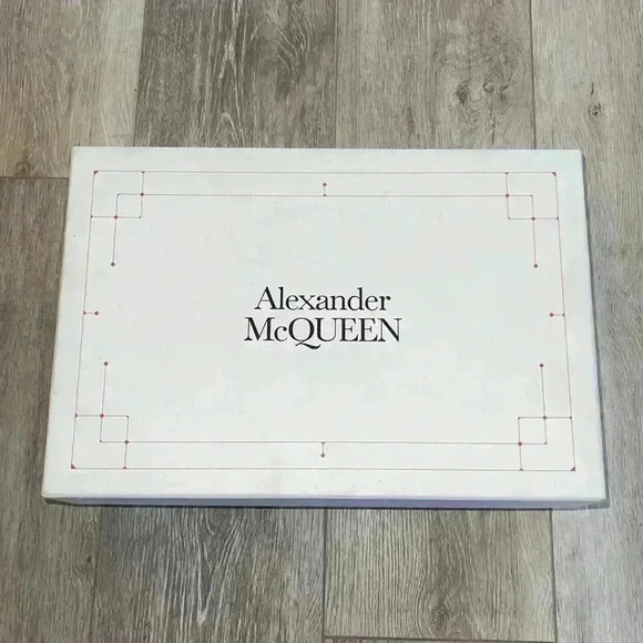 Alexander McQueen Sneakers - Picture 9 of 12